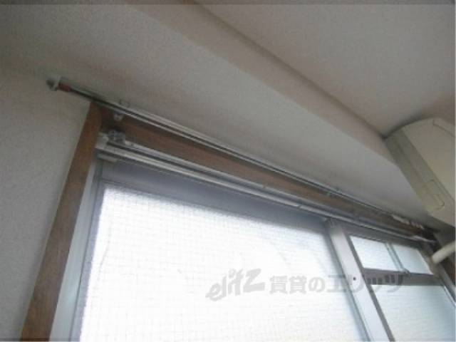 カーテンレール