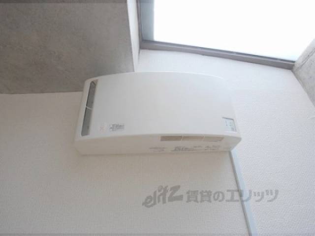 換気空清機