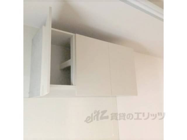 収納　キッチン