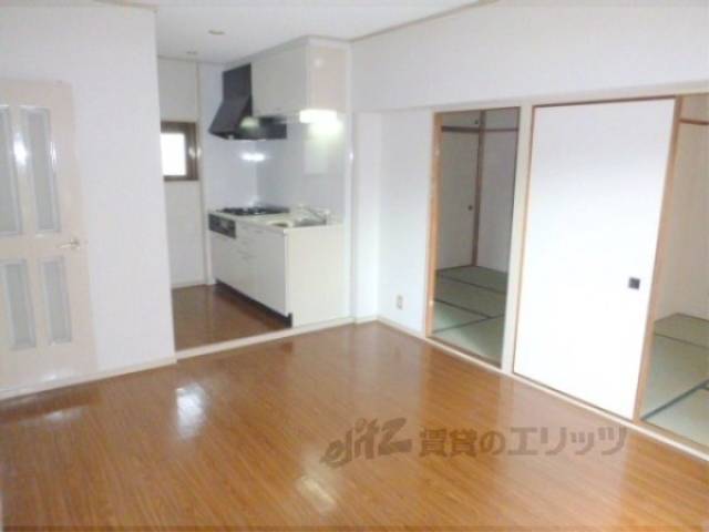 リビング　広くて明るいリビングです