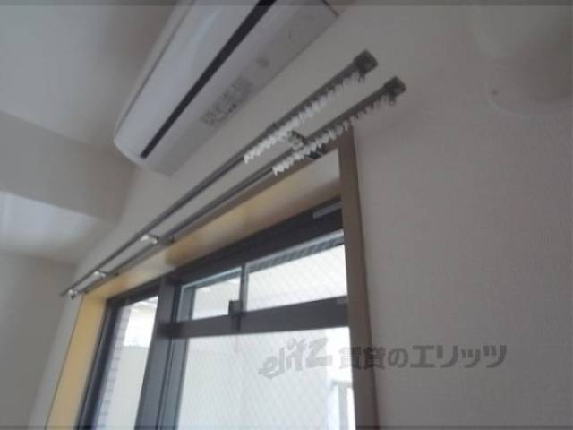 カーテンレール