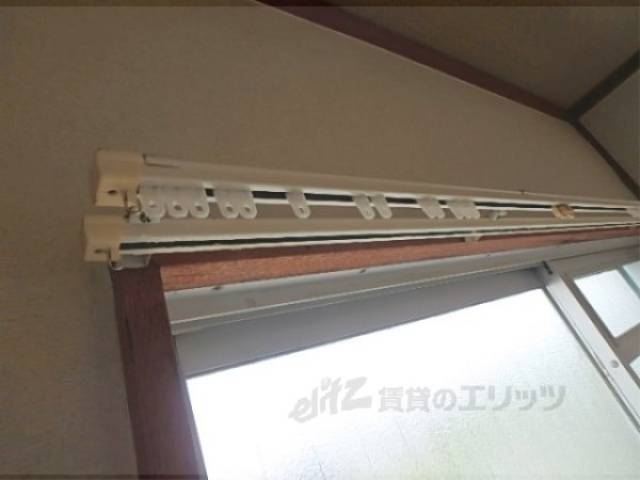 カーテンレール