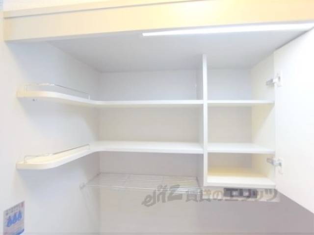 キッチン上部収納