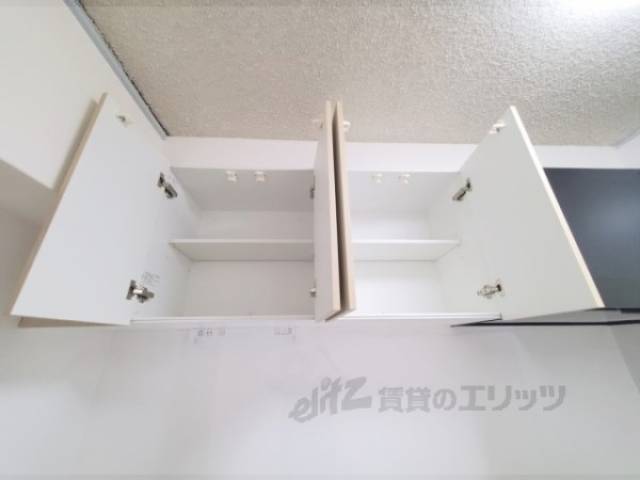収納　キッチン