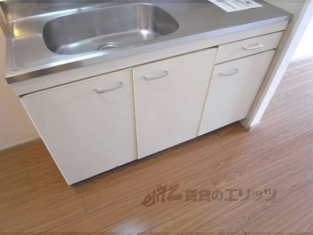 キッチン　下部収納