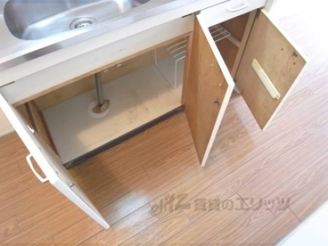 キッチン　下部収納