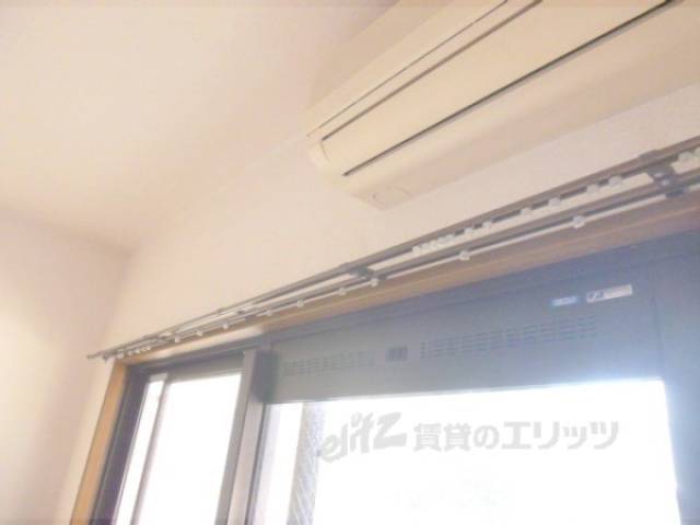 カーテンレール