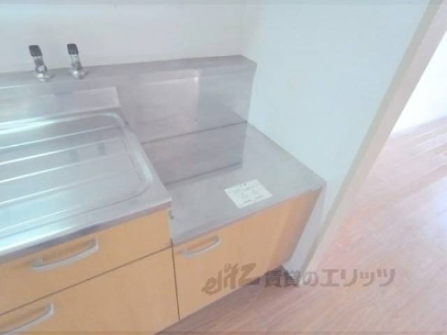キッチン　コンロ置き場
