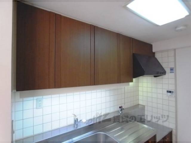 キッチン　キッチン上部収納