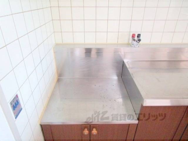 キッチン　コンロ置き場