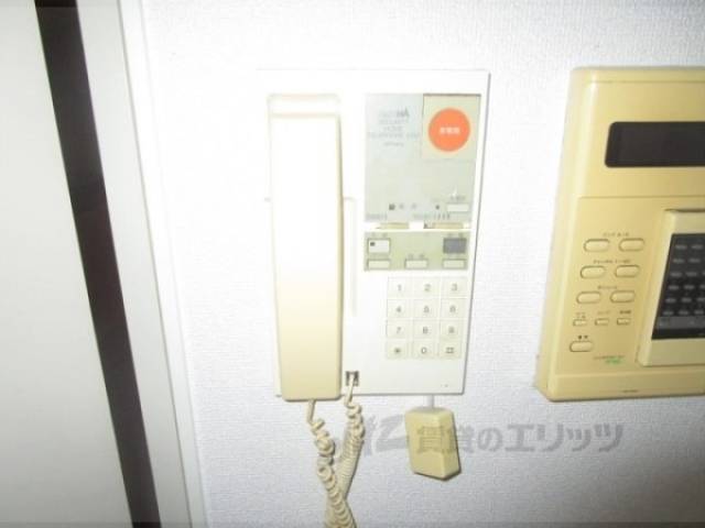 インターホン