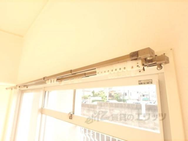 カーテンレール
