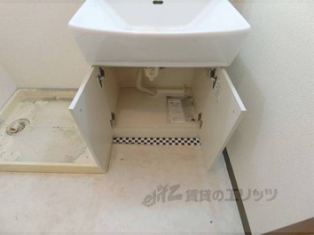 洗面所　独立洗面台