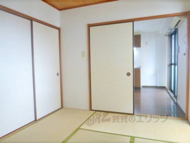 和室　収納付きです