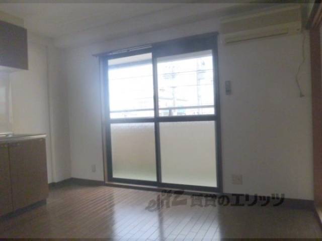 リビング　日当たりが良いです