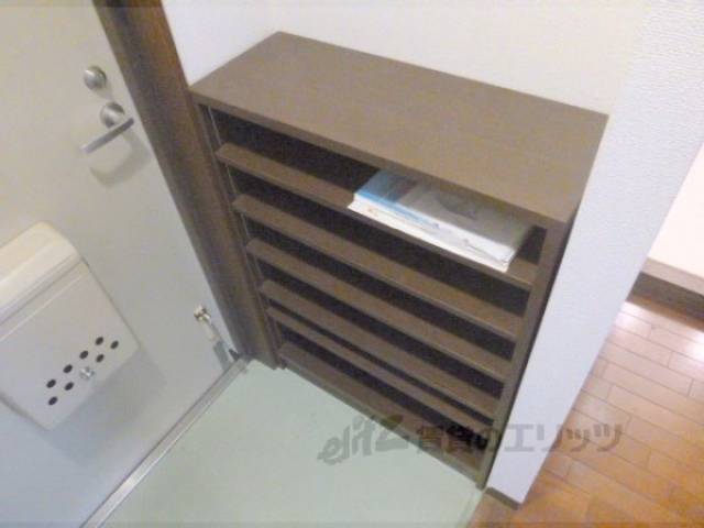 下駄箱　下駄箱付いてます