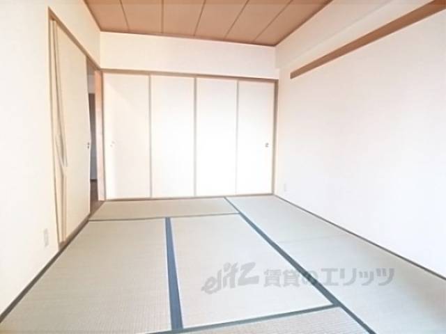 和室　真ん中の和室です。