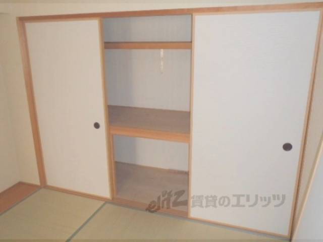 収納　壁一面の収納です。