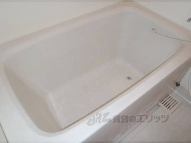 風呂　ゆったり入れるお風呂です。
