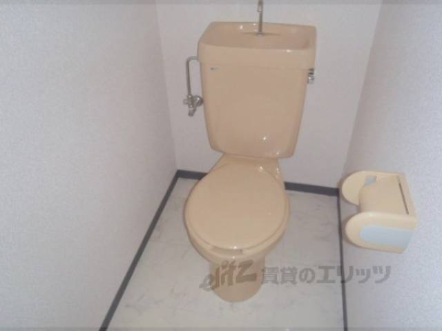 トイレ　風呂・トイレ別と鳴っております。