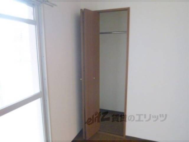 収納　洋室収納