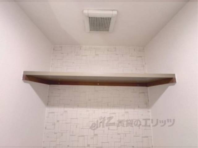 収納　トイレ上
