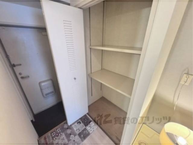 収納　廊下収納