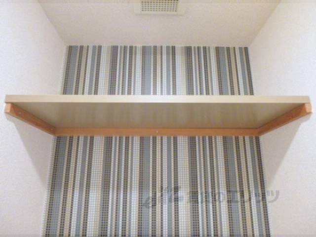 トイレ　トイレ戸棚