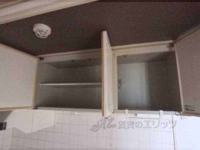 キッチン　キッチン上部棚