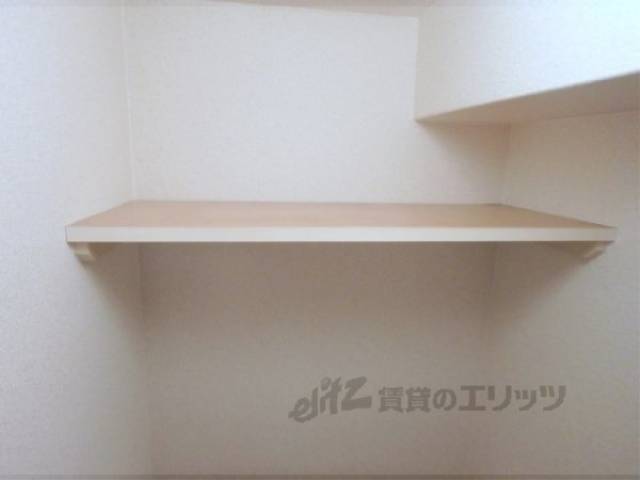 トイレ　トイレ収納