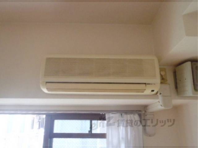 リビング　エアコン