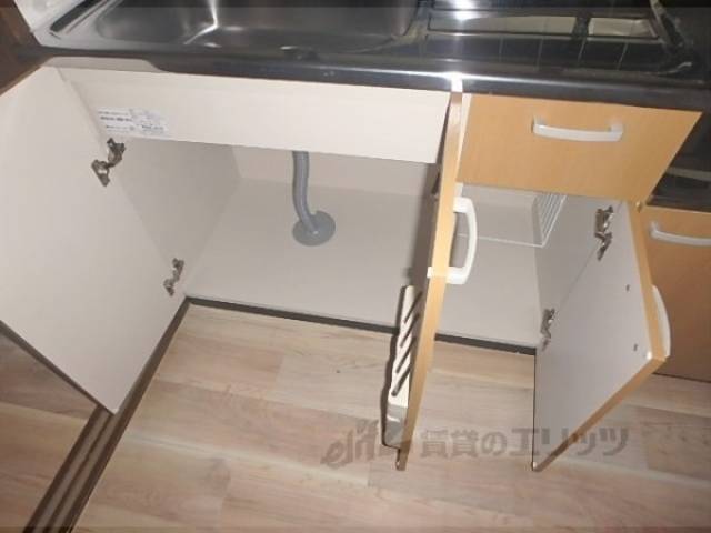 キッチン　キッチン下部収納
