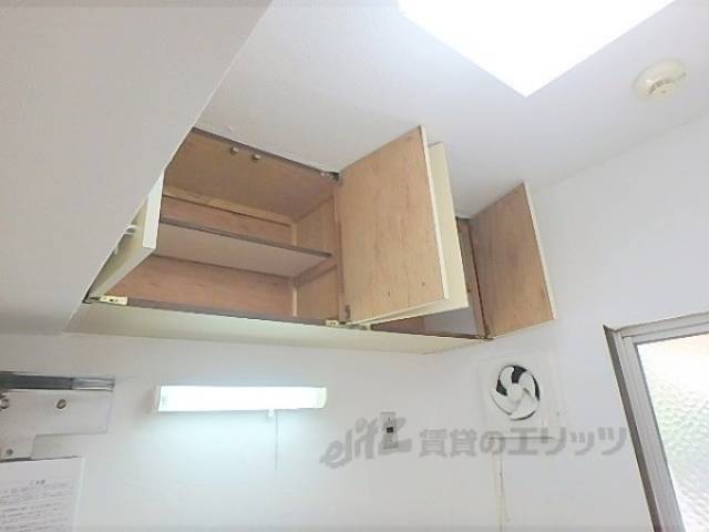 キッチン　キッチン上部収納