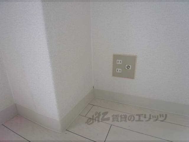 コンセント各種　洋室二ヶ所