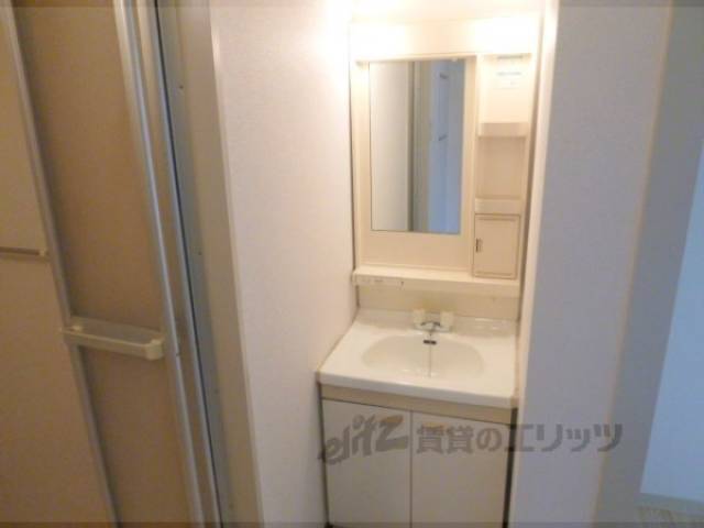 洗面所　独立洗面台