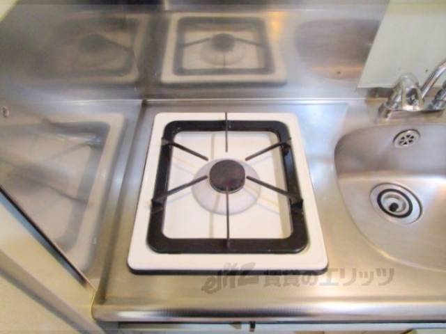 キッチン　コンロ