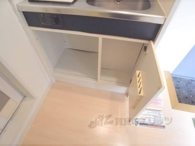 キッチン　キッチン下部収納