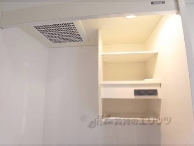 キッチン　キッチン上部棚