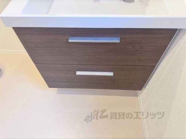 収納　洗面台下
