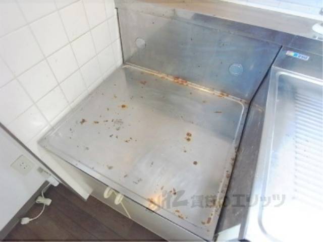 キッチン　コンロ置場