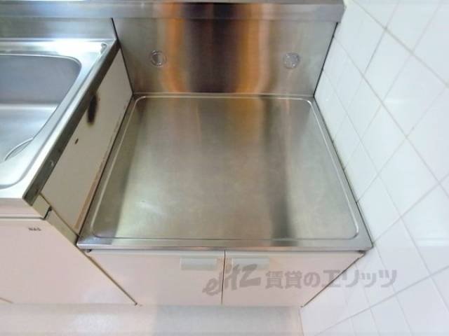 キッチン　コンロ置場