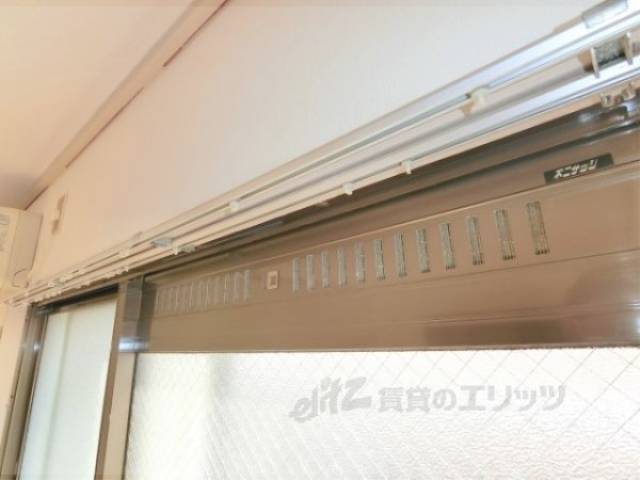 カーテンレール