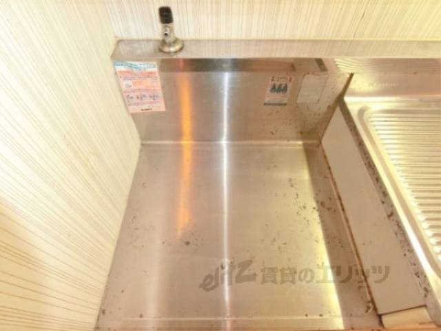 キッチン　コンロ置場