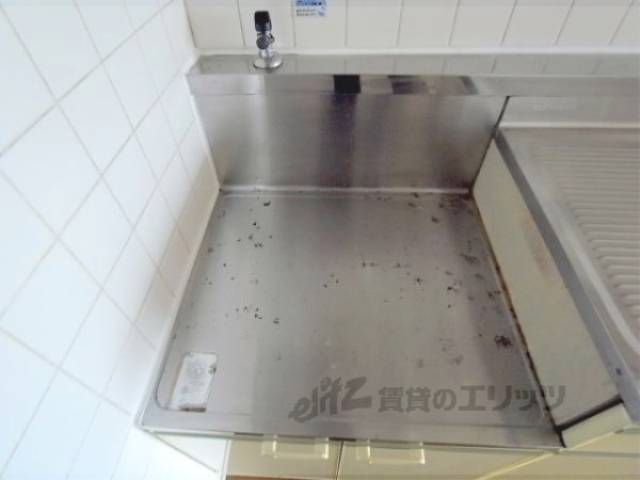 キッチン　コンロ置き場