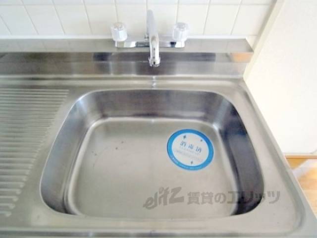 キッチン　シンク　広いので便利です。