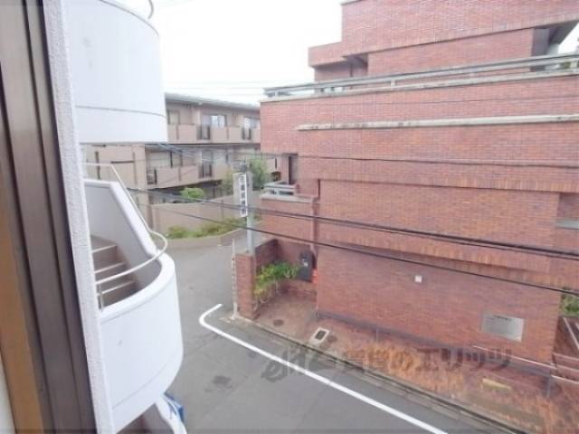 眺望　居室東側の眺望です。