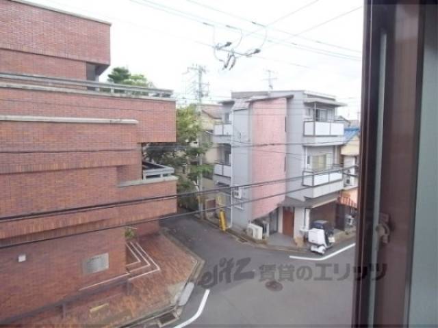 眺望　居室東側の眺望です。