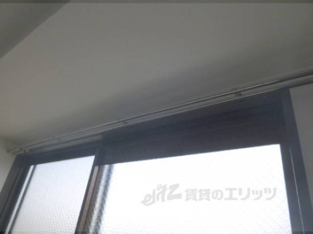 カーテンレール