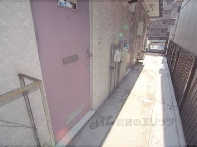 玄関　共用部