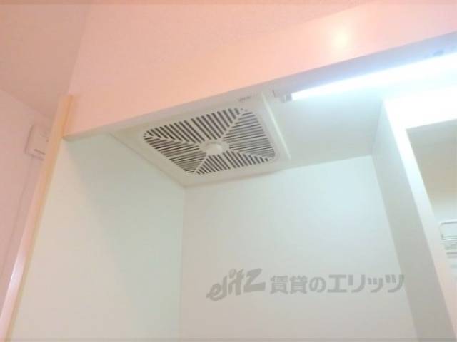 キッチン　換気扇